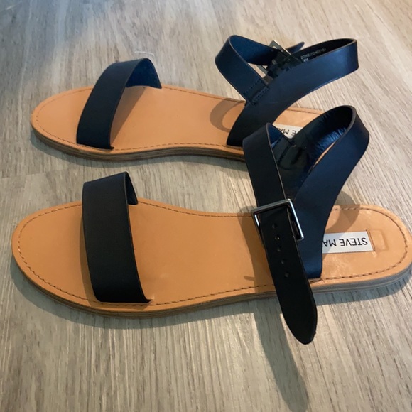 Steve Madden Slingback Ankle Strap Flat Sandals - Size 10 - Picture 2 of 6